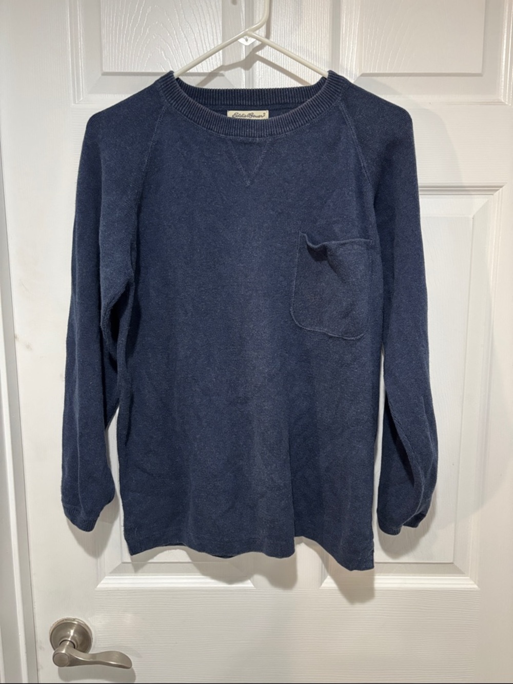 EDDIE BAUER 100% Cotton Men’s Navy Sweater - Picture 2 of 5